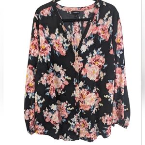 Torrid Black Floral Blouse Tunic With Pleating On The Back Plus Size 4 Flaw